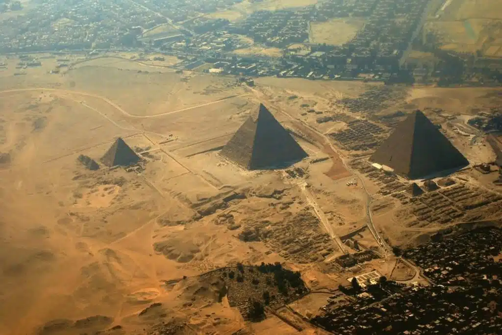 Aerial view of the Pyramids of Giza tour the pyramids of giza, Pyramids of Giza tour
